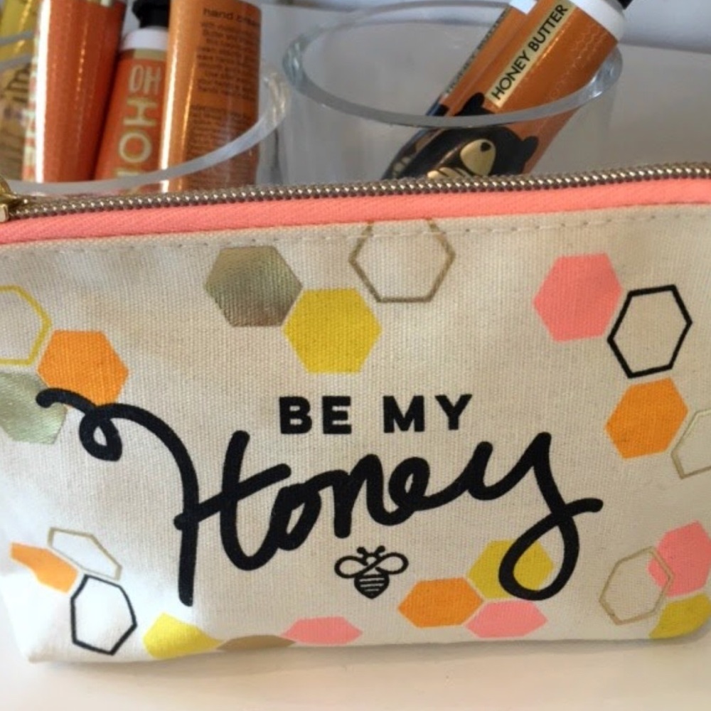 “be my honey” bath and body works beauty bags